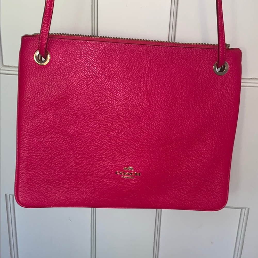 NWOT Convertible Strap Coach Purse